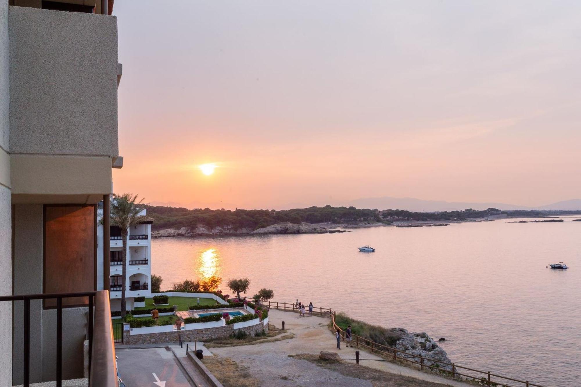 Apartamento El Capitan L' Escala Kültér fotó